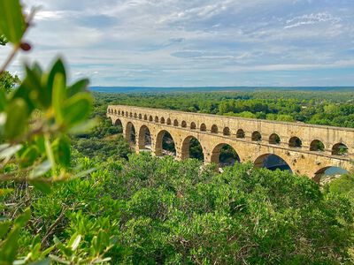 Nimes